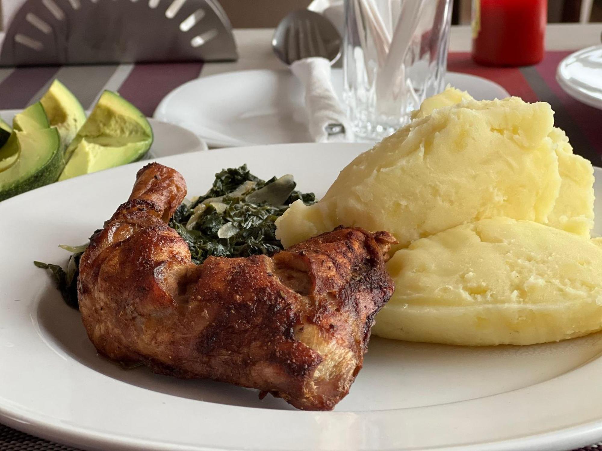 Hemak Suites Nairobi Kültér fotó