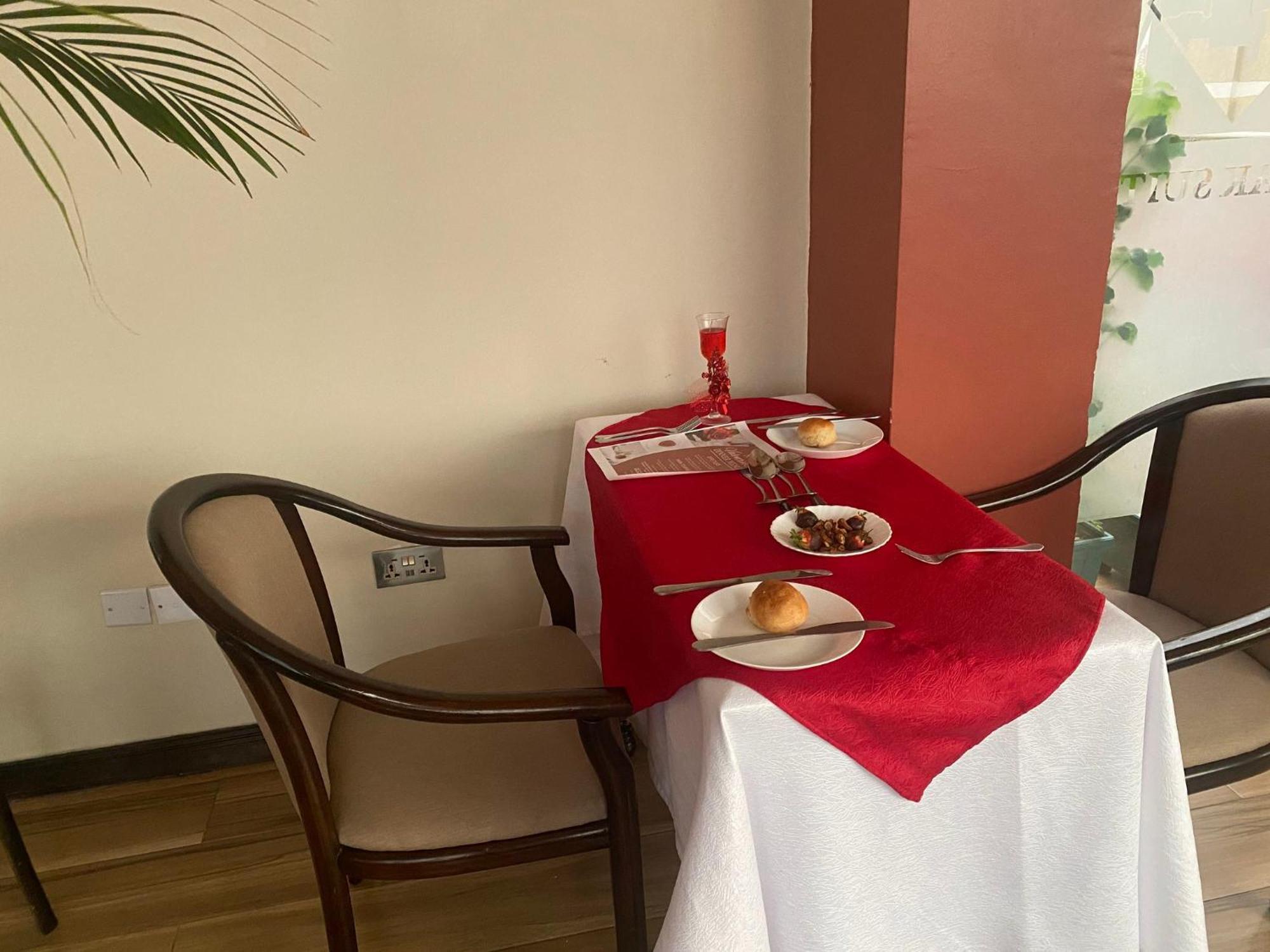 Hemak Suites Nairobi Kültér fotó